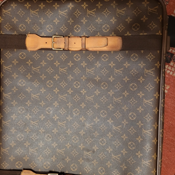 Vuitton Sirius 70 not for sale - Picture 3 of 3